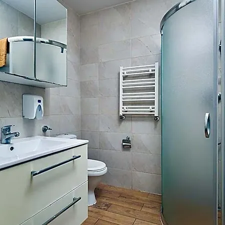 Apart-hotel P7 3*
